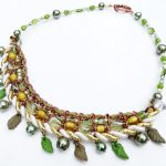 Opvallende Statement ketting in groen en koper Bohemian Chic