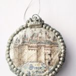 Kerstbal Once Upon a Time Castle